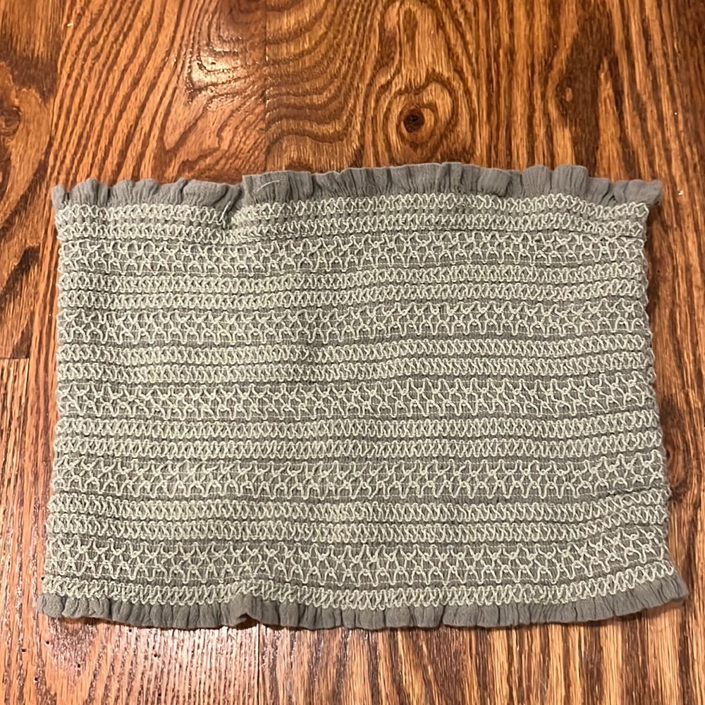 Stretchy tube top